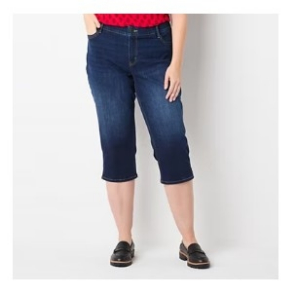 Liz Claiborne Dark Blue Cropped Jeans